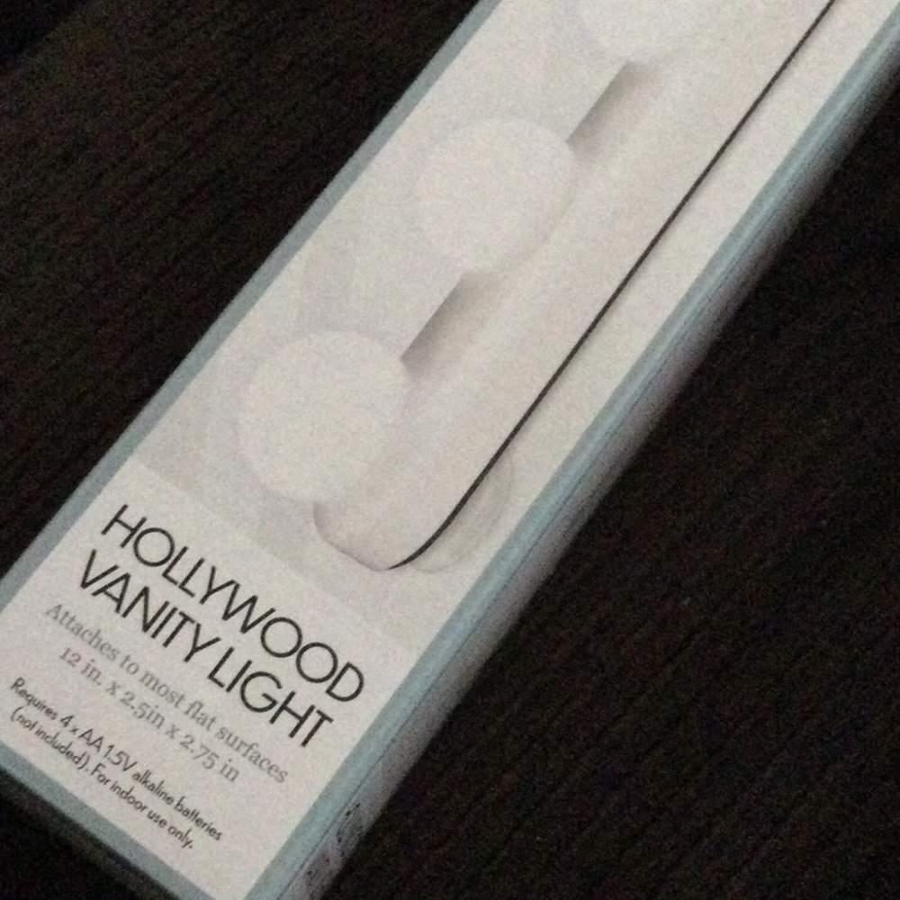 Vanity light